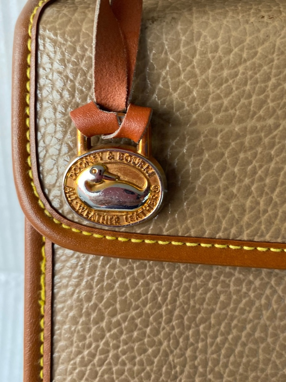 Vintage Dooney & Bourke AWL Olive Leather Top Handle Crossbody Bag - Picture 6 of 14